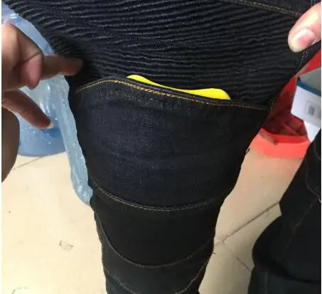 Jeans de moto doux et décontra - Motorcycle Wearing Gear avis et prix